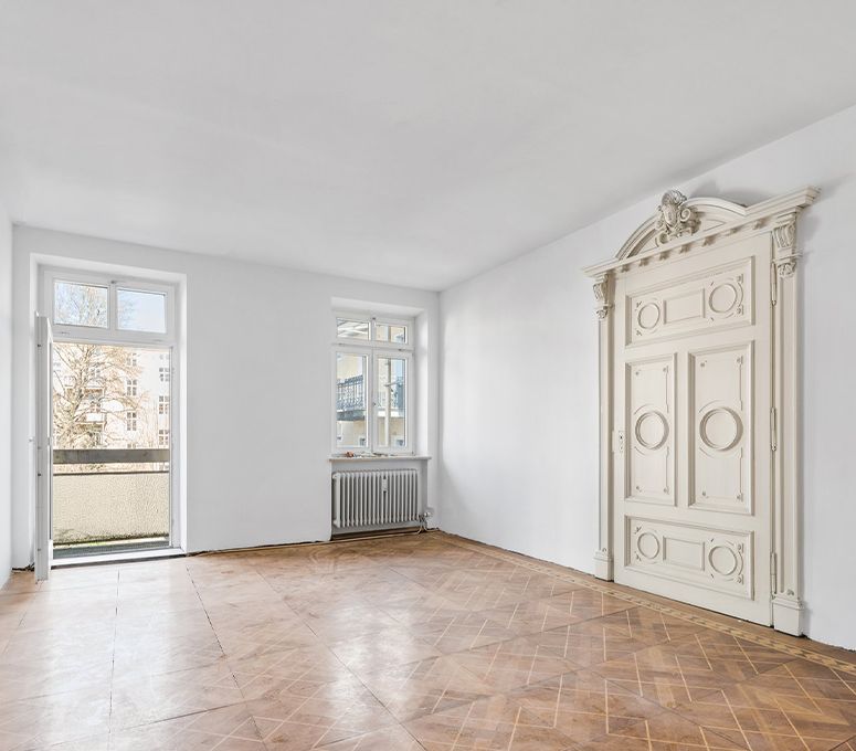 Neuvermietung einer exklusiven Bürofläche nahe der Maximilianstraße im Erstbezug nach Renovierung. Besondere Objekt-Gegebenheiten.